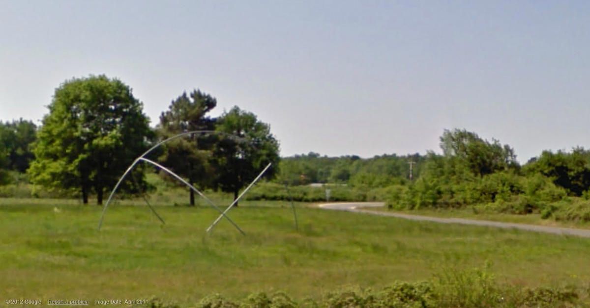 Greenwich Meridian Marker; France; Aquitaine; St Seurin sur l�Isle